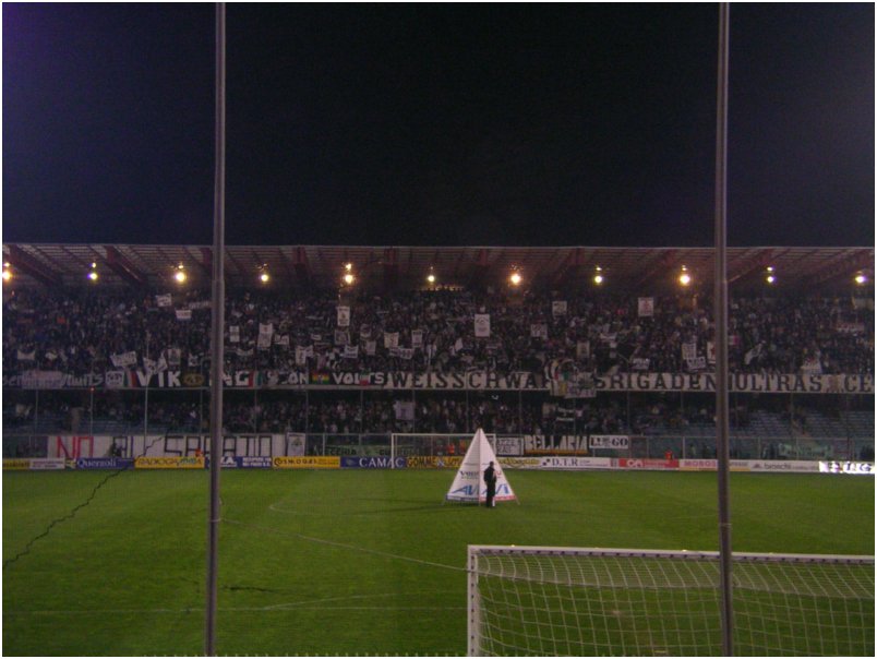 Cesena - Arezzo  01.04.2005 023